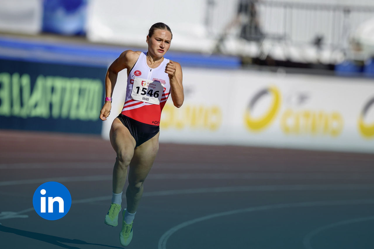 Clara De Vare sprints on an outdoor track